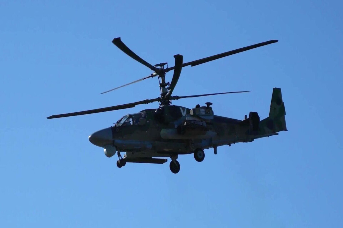 Минобороны РФ: Российские вертолеты Ка-52 уничтожили колонну техники ВСУ -ВИДЕО 