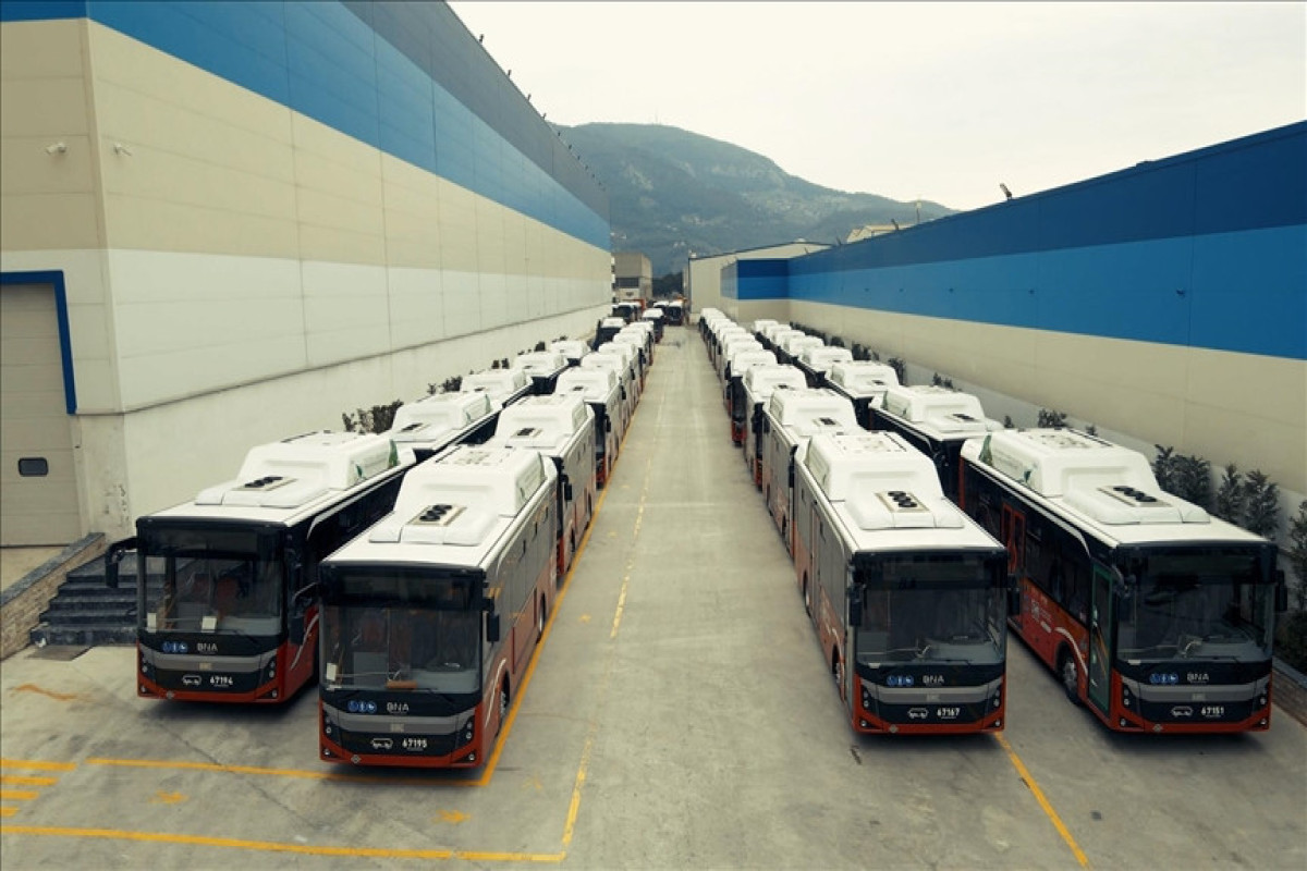Турция поставила в Азербайджан 170 автобусов