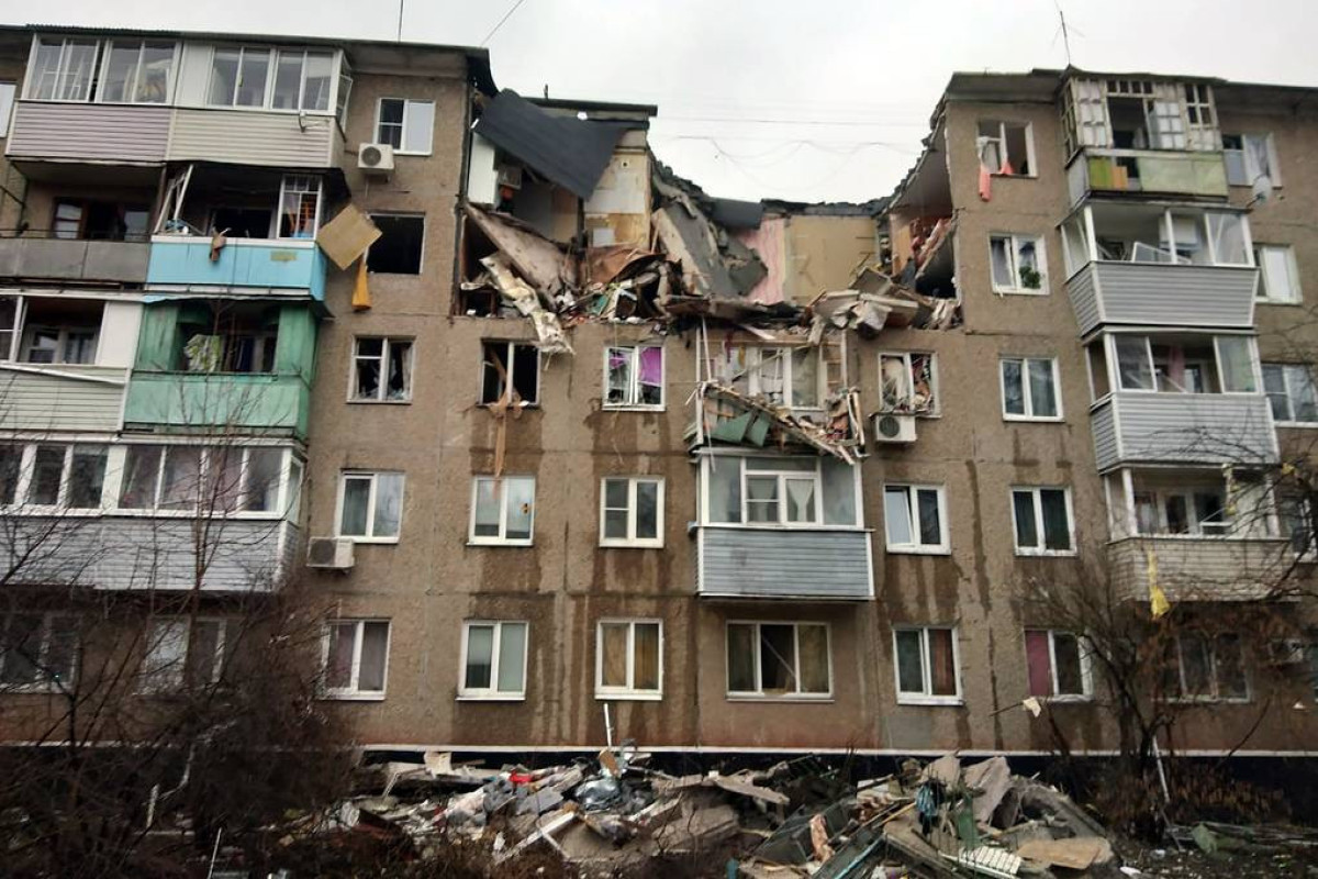 При взрыве бытового газа в жилом доме в России погибли 6 человек