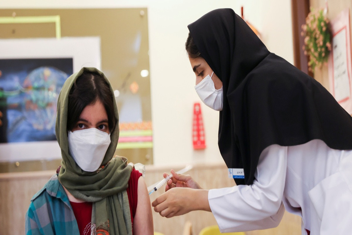 В Иране за минувшие сутки коронавирусом заразились 2194 человека