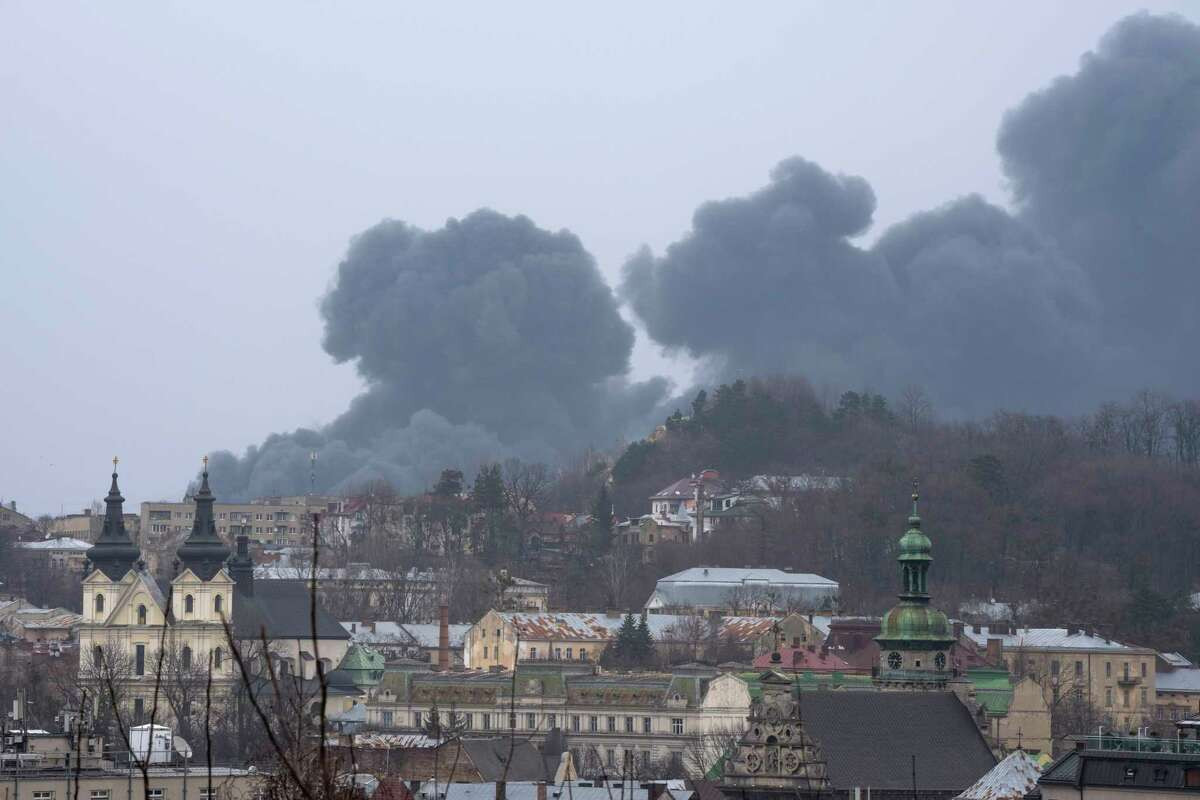 Россия нанесла авиаудары по Львову, есть погибшие и раненые-ОБНОВЛЕНО 