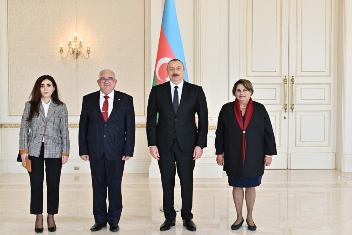 Президент принял верительные грамоты нового посла Кубы