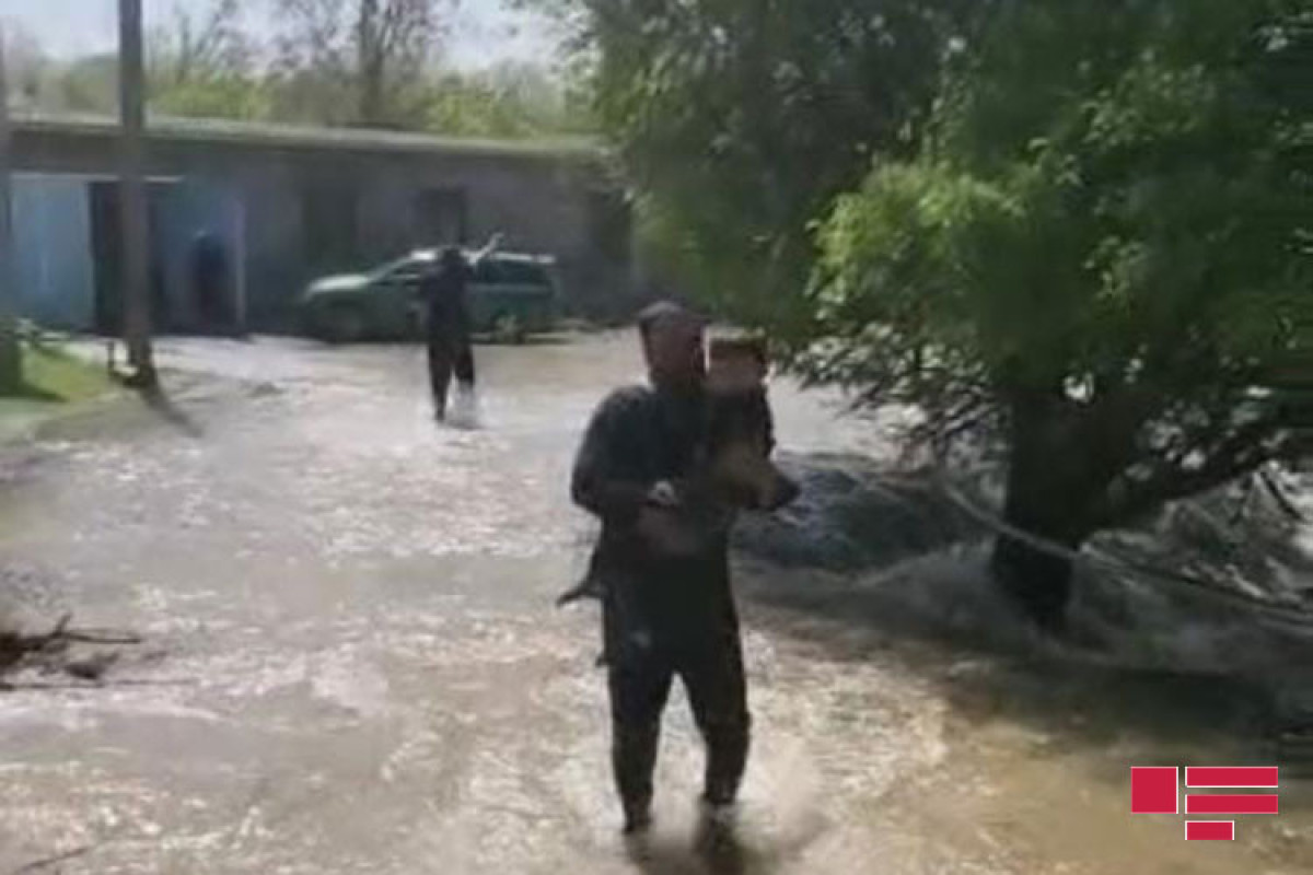 В Газахском районе затоплено село