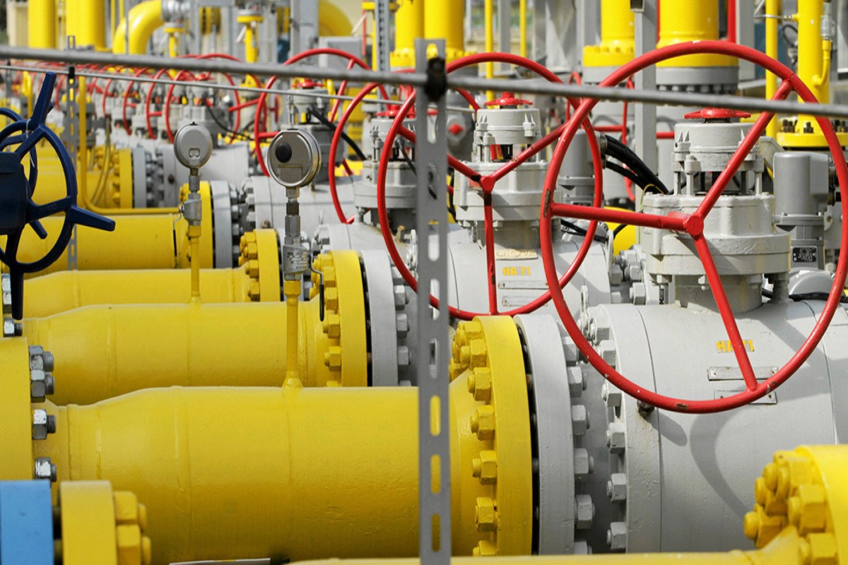 Газпром опроверг приостановку поставок газа в Польшу