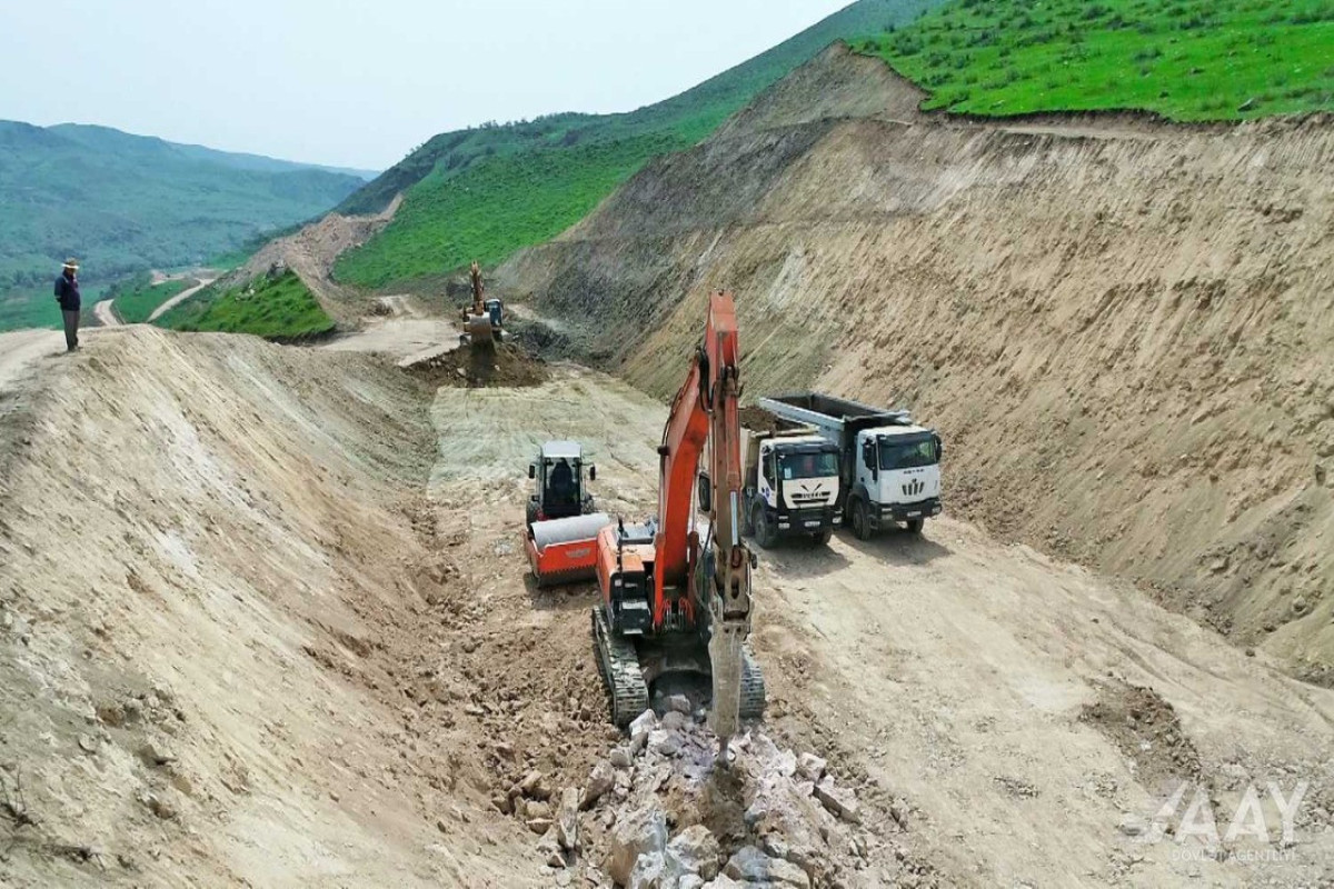 Продолжается строительство дороги Губадлы-Эйвазлы
