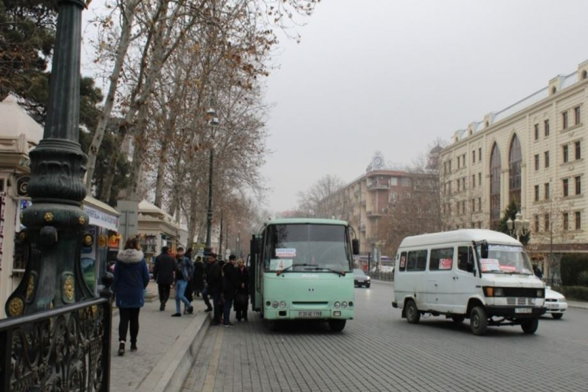 В Гяндже водитель автобуса умер за рулем