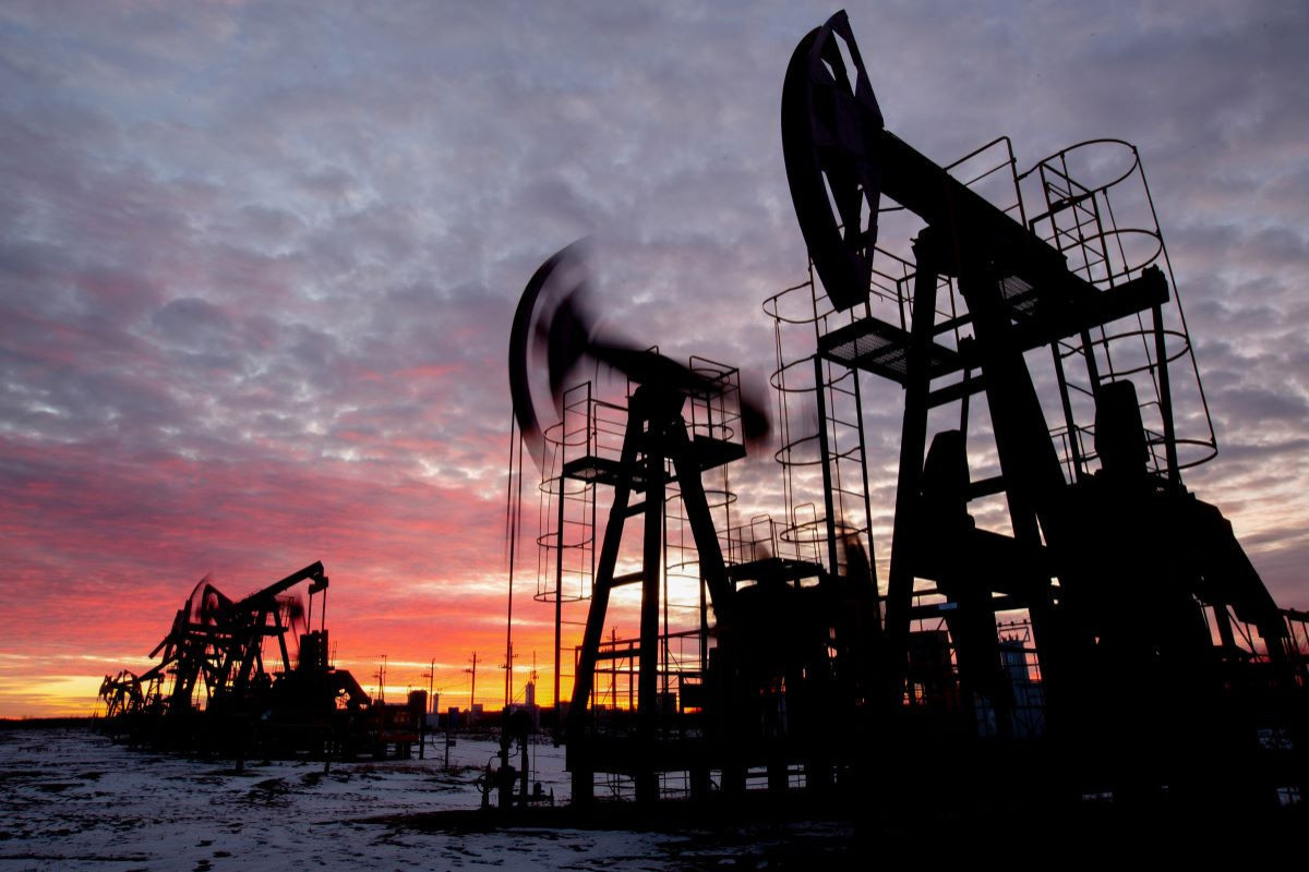 Азербайджанская нефть снова подешевела