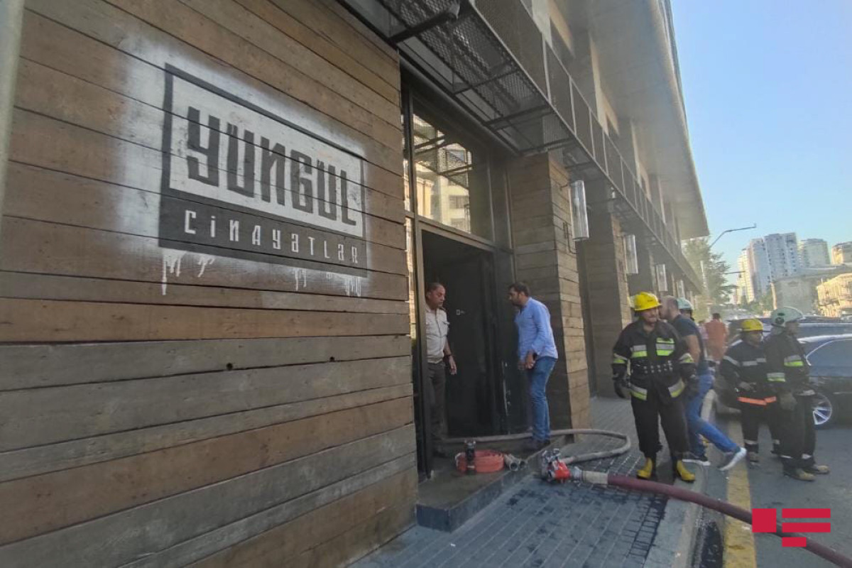 Пожар в ресторане в​​​​ центре Баку потушен