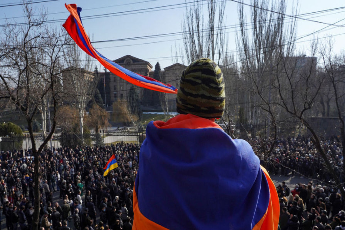 В Ереване проходит митинг с требованием отставки Пашиняна