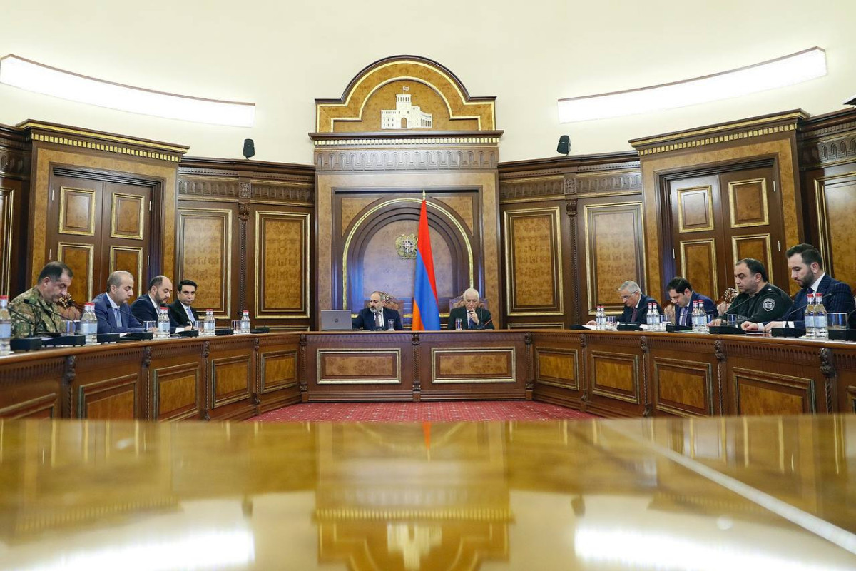 Пашинян провел заседание Собвеза