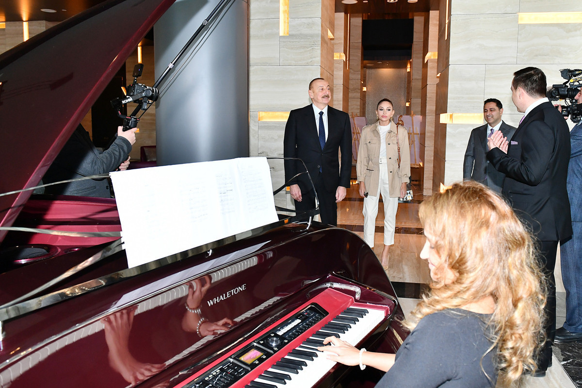 Президент и первая леди приняли участие в открытии отеля The Ritz-Carlton Baku