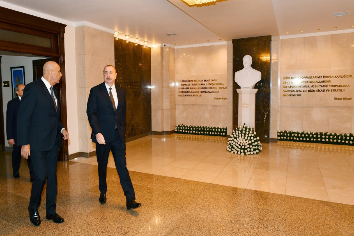 Президент ознакомился с условиями, созданными в административном здании Общины Западного Азербайджана-ОБНОВЛЕНО 