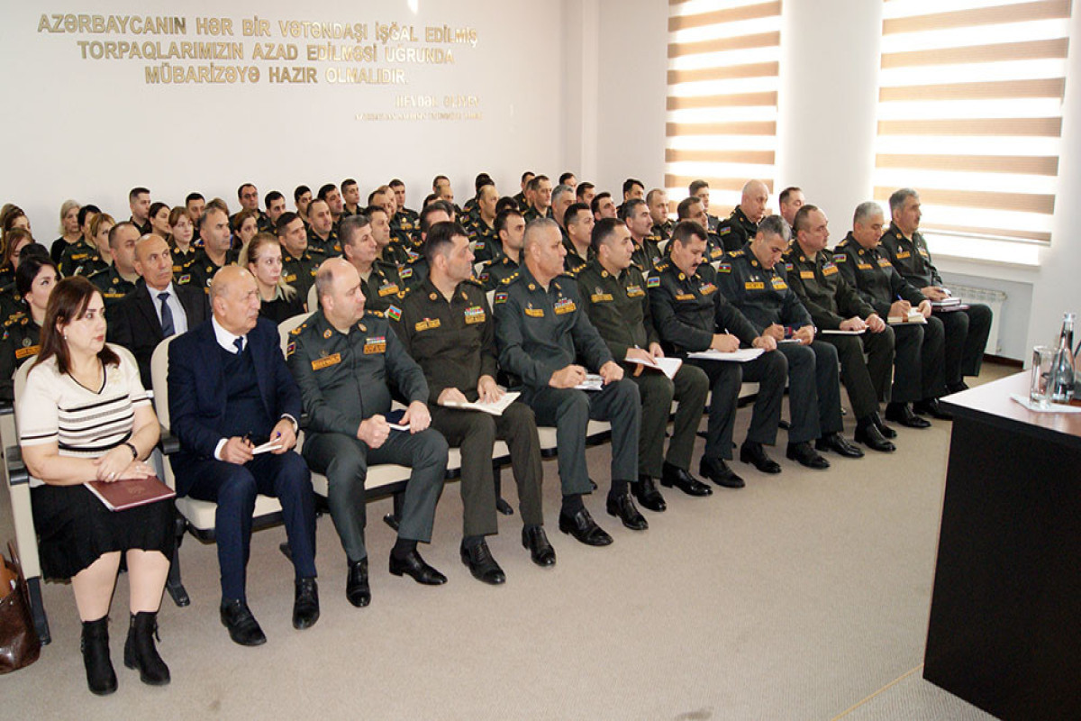Министр обороны довел до должностных лиц задачи предстоящего года- ФОТО 