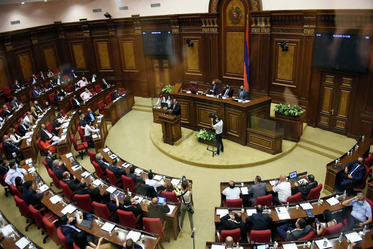 Стала известна дата выборов президента в парламенте Армении