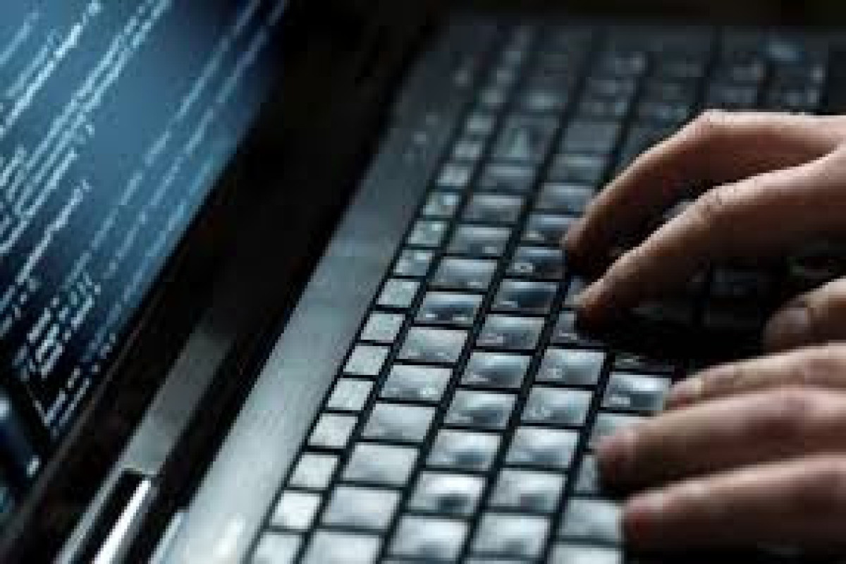 Хакеры из Anonymous взломали базу данных Минобороны России