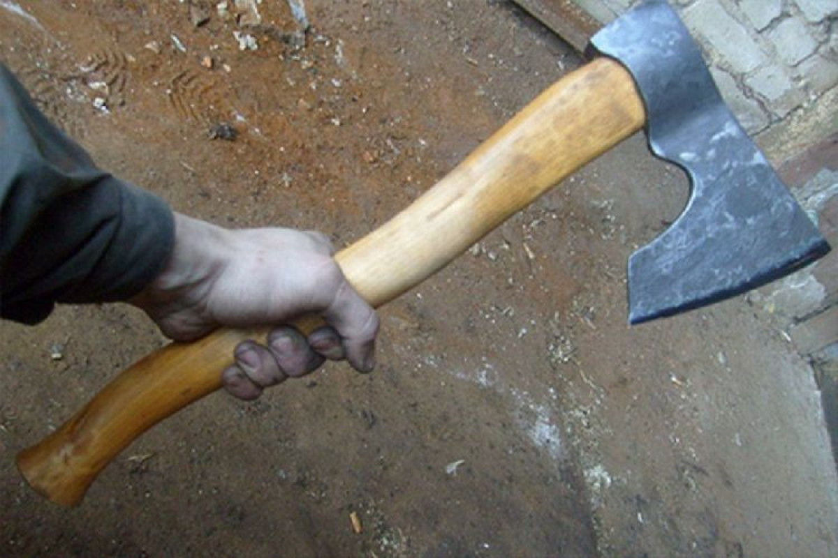 Жительница Хачмаза скончалась от травм, нанесенных топором ее сыном