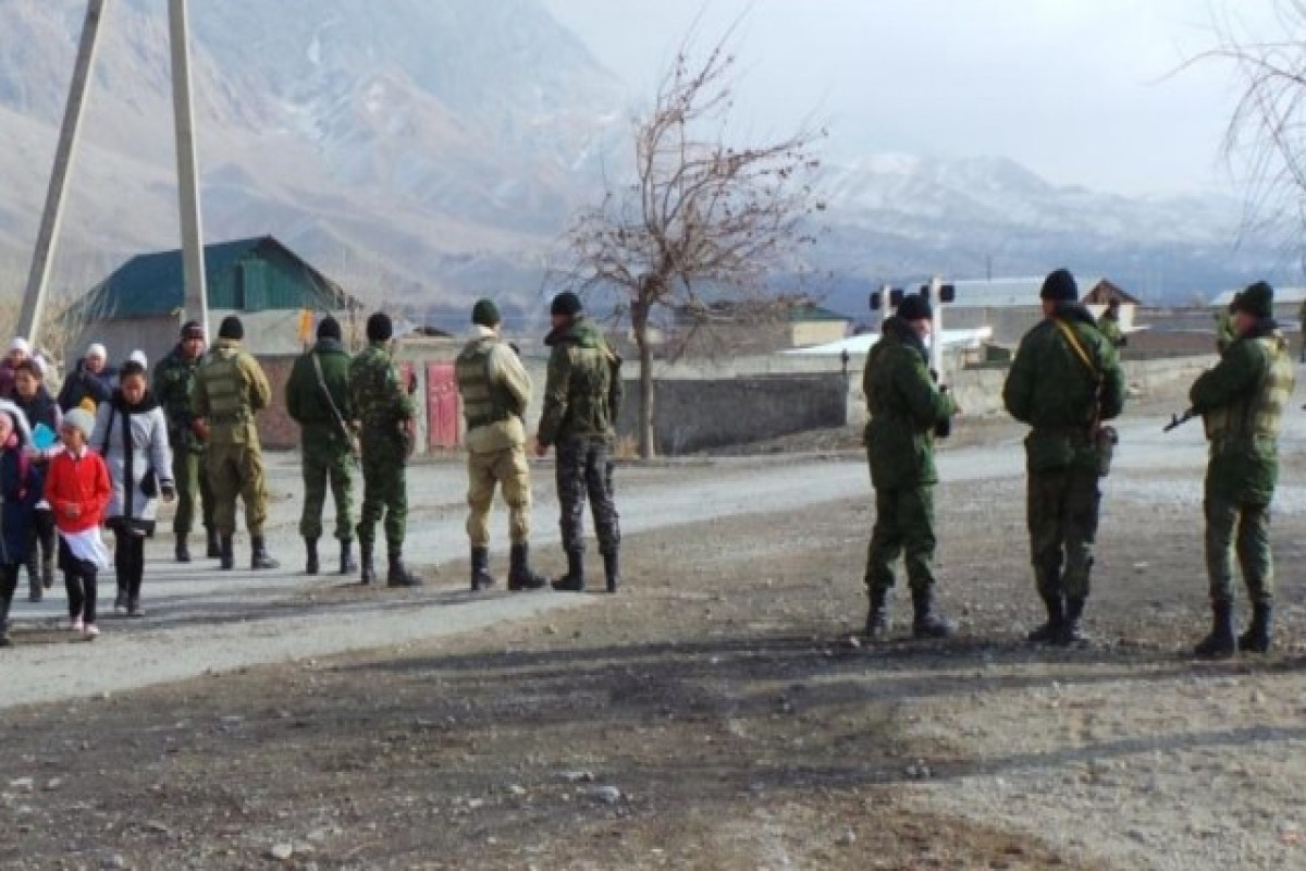 Находившиеся под арестом в Таджикистане 11 граждан Кыргызстана возвращены на родину