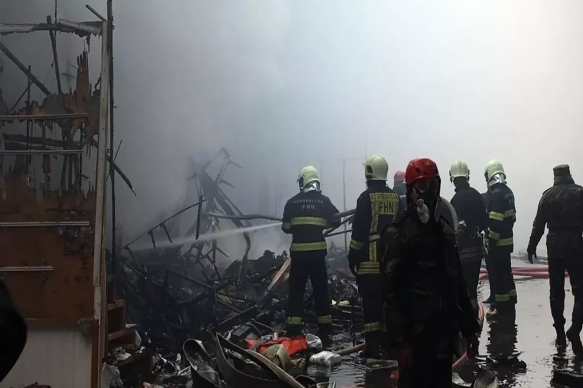 В торговом центре «Садарак» произошел пожар