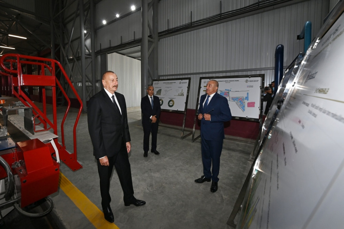Президент принял участие в открытии новых производственных предприятий в Сумгайытском химическом промпарке-ОБНОВЛЕНО 