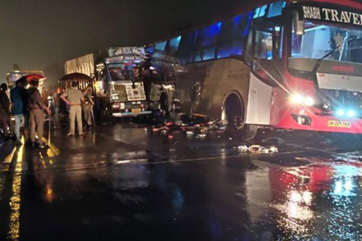 В Индии столкнулись пассажирские автобусы: погибли - 8, ранены - 20 человек