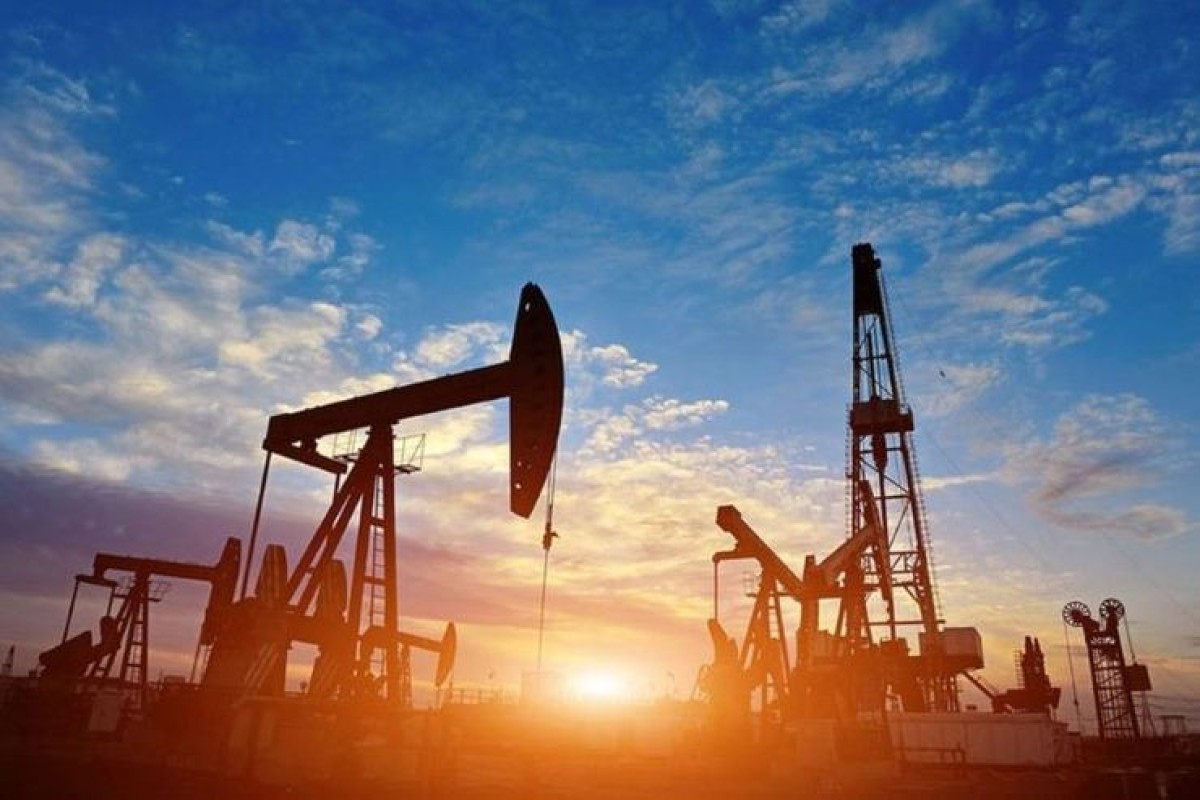 Азербайджанская нефть снова подешевела