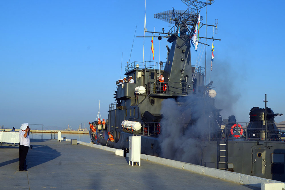 Корабли ВМС Азербайджана находятся в Российской Федерации