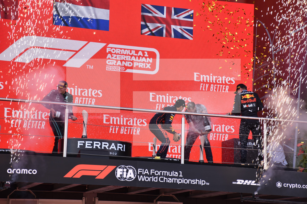 Гран-при Азербайджана завершилось победой Макса Ферстаппена