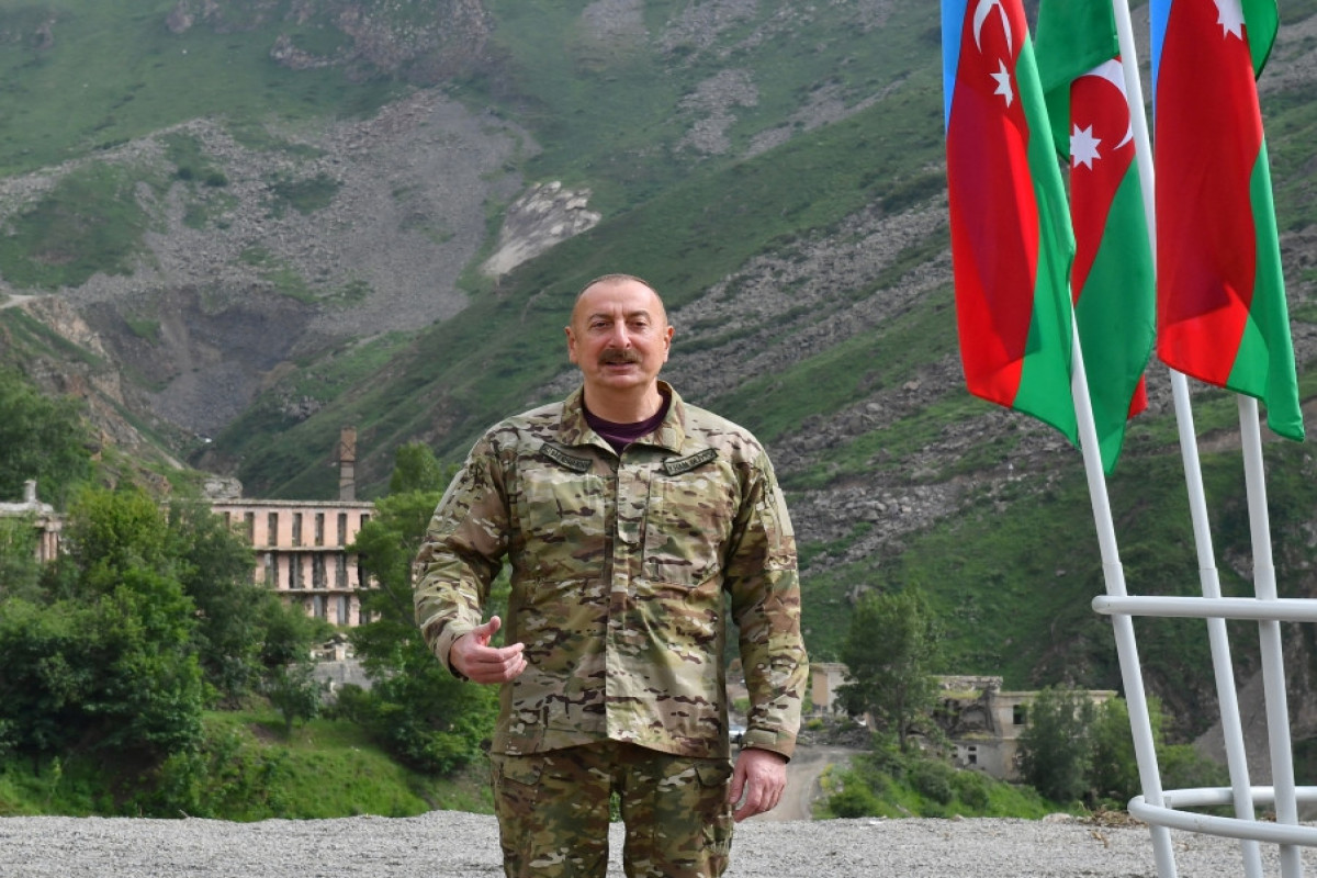 Президент Ильхам Алиев