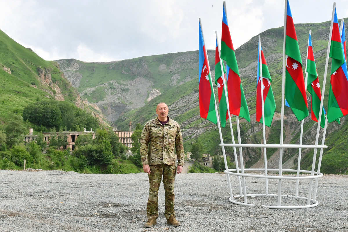 Президент Ильхам Алиев