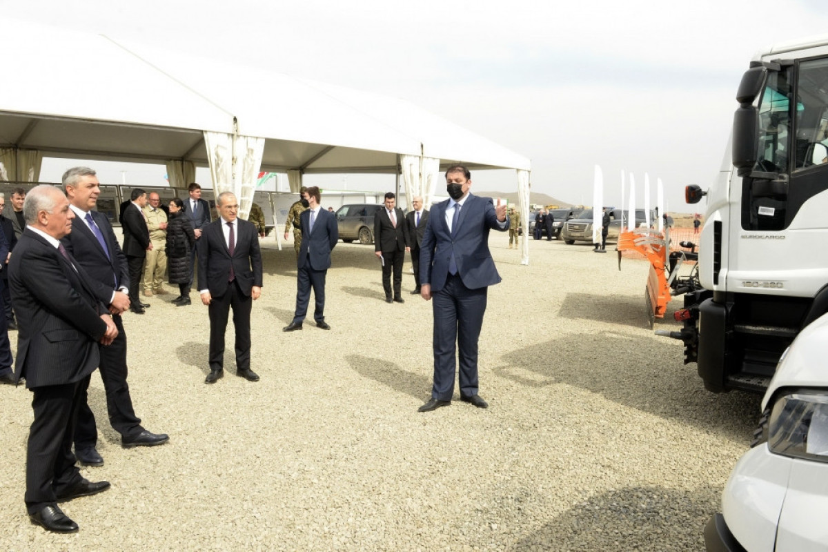 Премьер-министр и члены Координационного штаба совершили поездку на освобожденные территории -ФОТО 