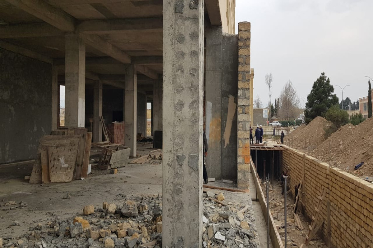 Незаконное строительство в поселке Гюлистан города Гянджа