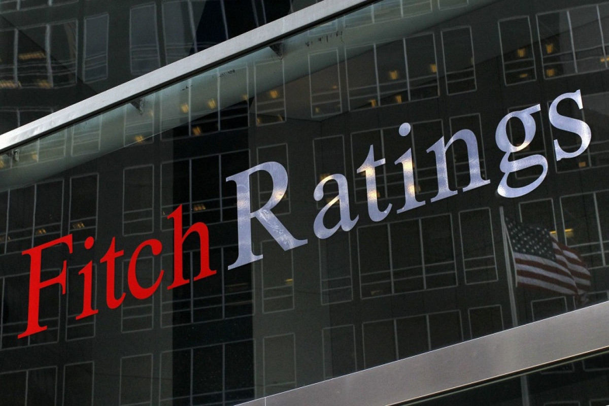 Fitch понизило рейтинги российских сырьевых компаний, включая «Газпром» и «Лукойл»