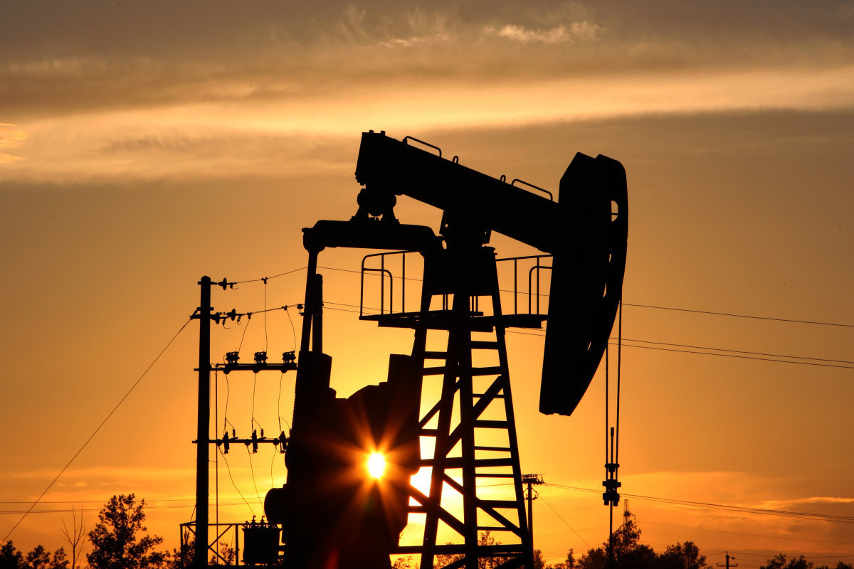 Азербайджанская нефть подешевела