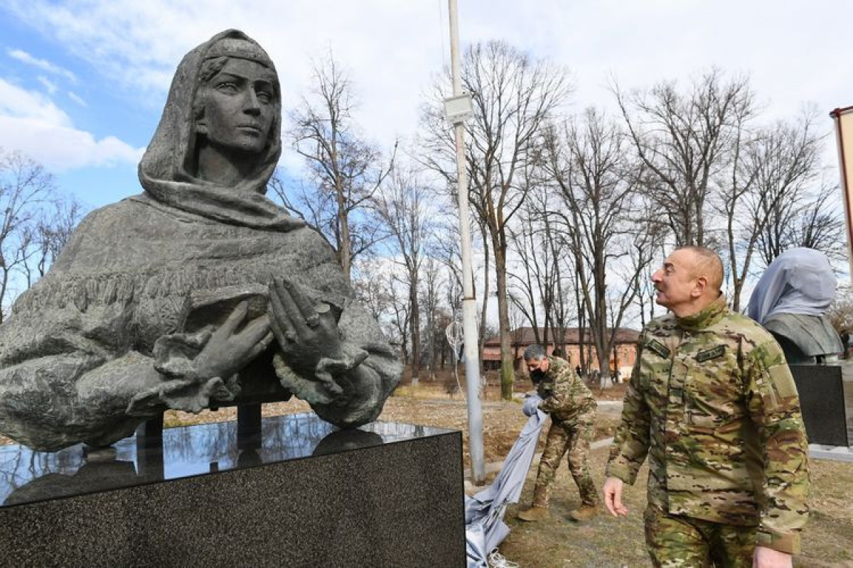 Будет отмечено 190-летие Хуршудбану Натаван