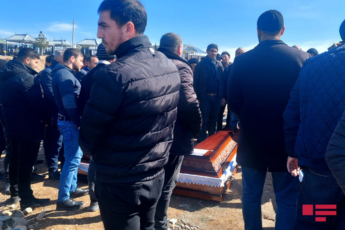 Четверо убитых в Украине азербайджанцев похоронены в Гёйгельском районе