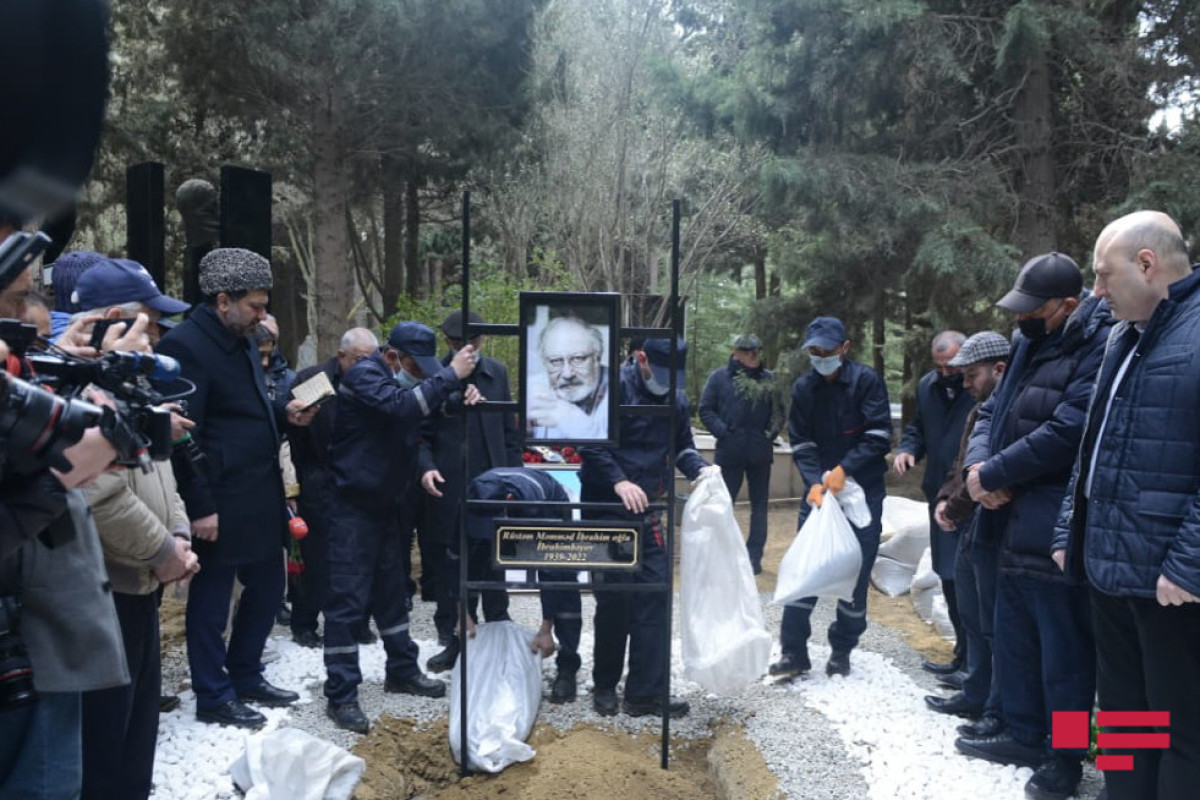 Рустам Ибрагимбеков похоронен на Аллее почетного захоронения -ОБНОВЛЕНО-1 