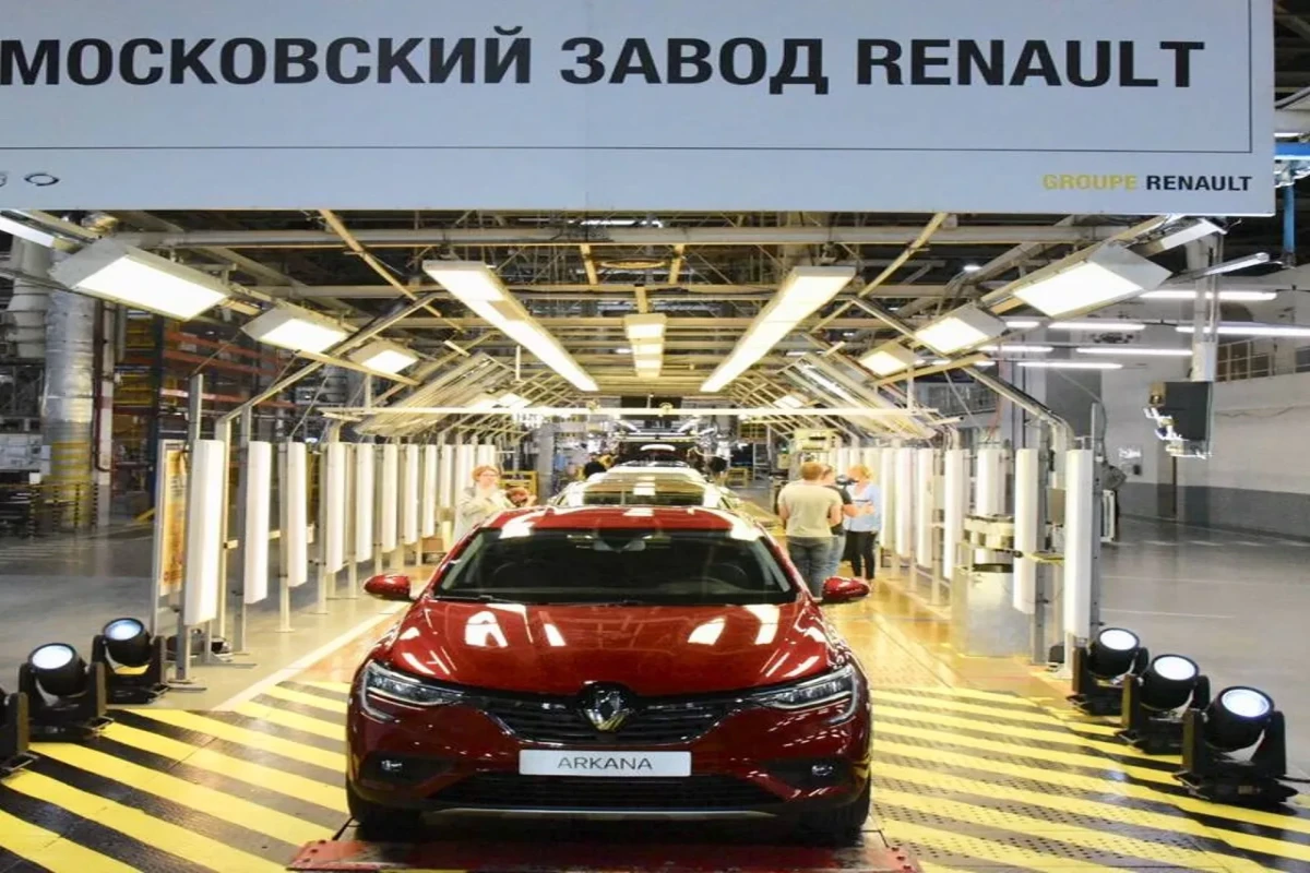 Renault приостанавливает производственную деятельность в России