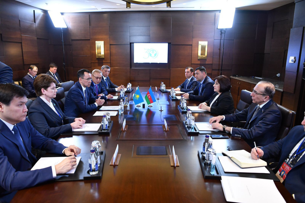 Встреча Сахибы Гафаровой с председателем Сената Парламента Казахстана Мауленом Ашымбаевым