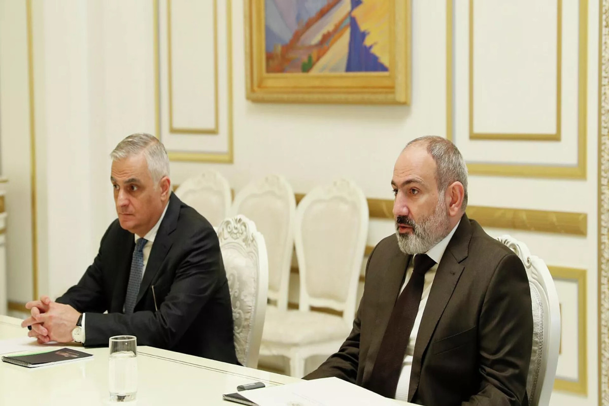 Мгер Григорян, Никол Пашинян