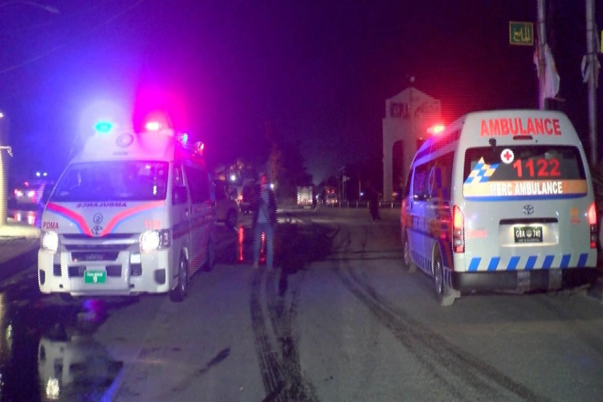 Не менее 12 человек погибли и 8 пострадали в ДТП на северо-востоке Пакистана