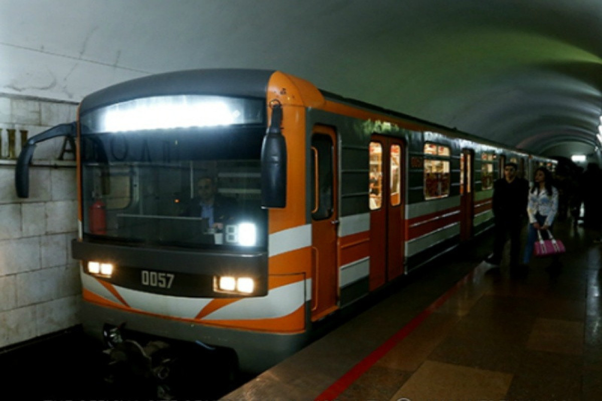Армянские оппозиционеры заблокировали работу ереванского метро