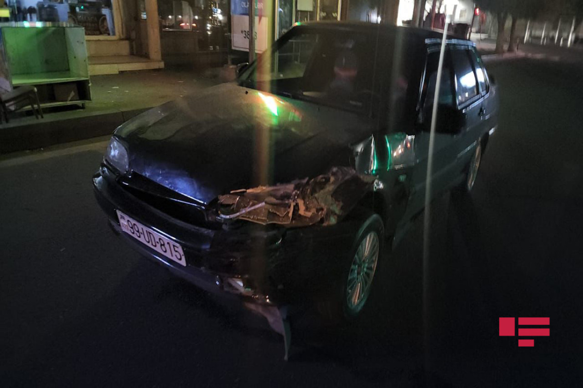 В Баку столкнулись три автомобиля, есть пострадавший-ФОТО 