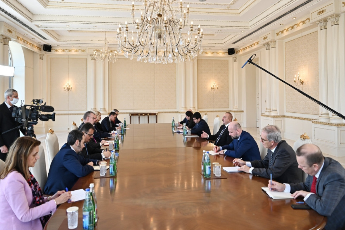 Президент: Если они хотят вести разговор о правах и безопасности армян в Карабахе, это не получится