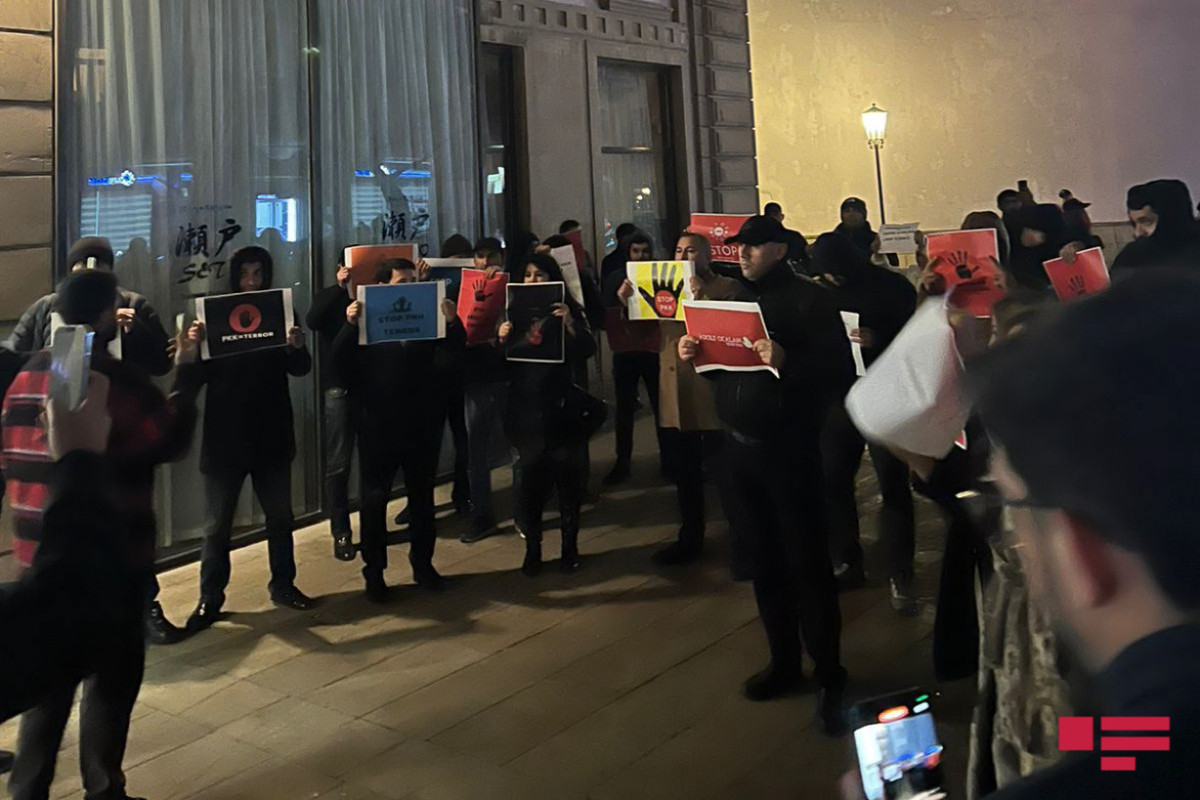 В Баку прошла акция протеста против антитурецкого фильма