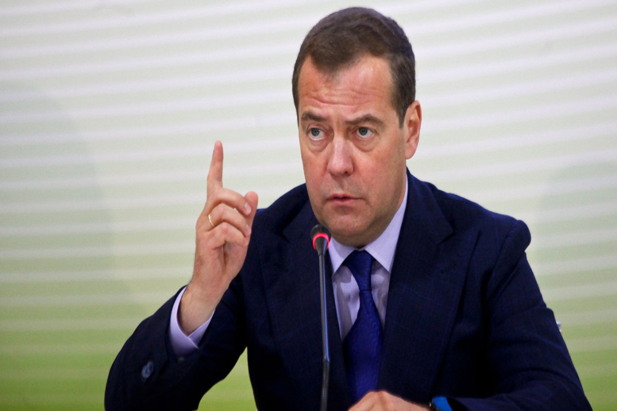 Дмитрий Медведев