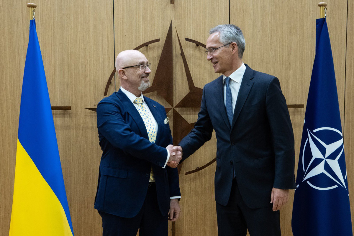 Генеральный секретарь НАТО встретился с министром обороны Украины