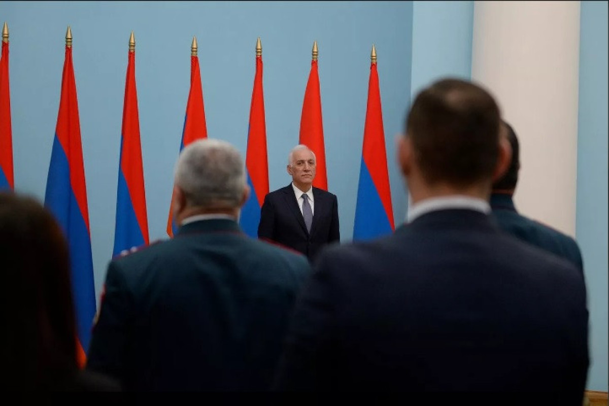 Президент Армении отправился с визитом в Болгарию