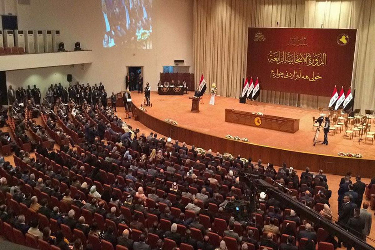 Парламент Ирака рассмотрит вопрос о доверии новому правительству