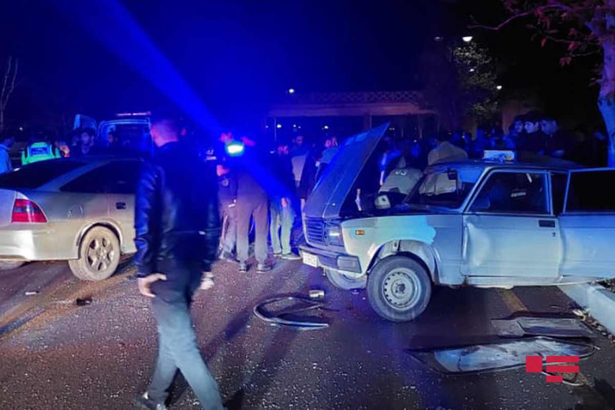 В Гяндже столкнулись два легковых автомобиля, есть погибший и пострадавший-ФОТО -ОБНОВЛЕНО 