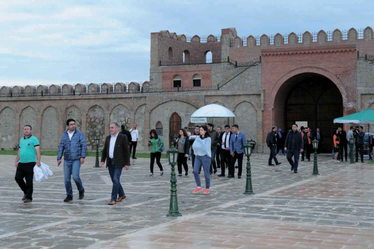Число местных туристов в Азербайджане выросло на 167%